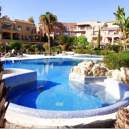 Paphos-limnaria Garden Апартаменты *