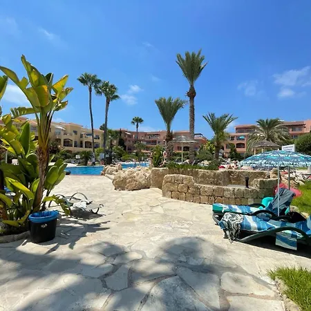 アパート Paphos-limnaria Garden *