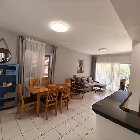 アパート Paphos-limnaria Garden *