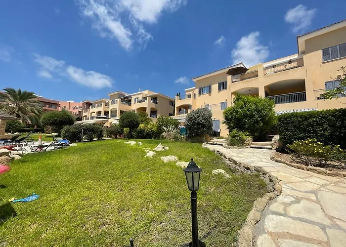 Paphos-limnaria Garden Paphos